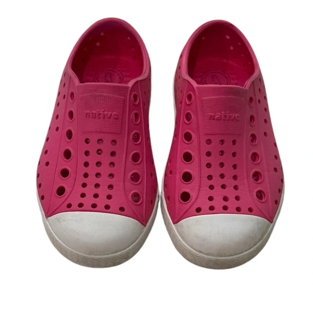 Native Jefferson Kids Classic Slip On Shoes Pink Size 7